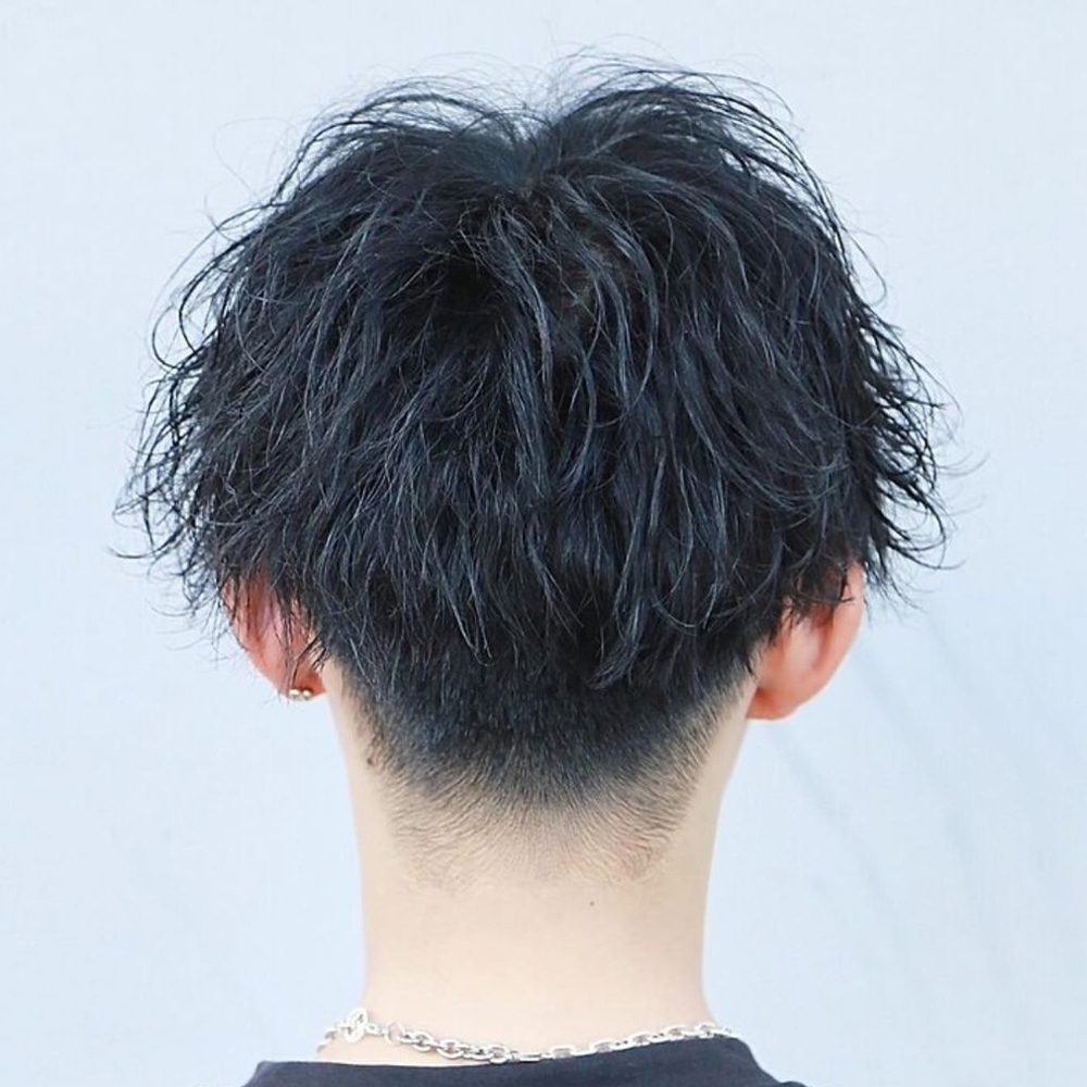 メンズヘアスタイルモデル