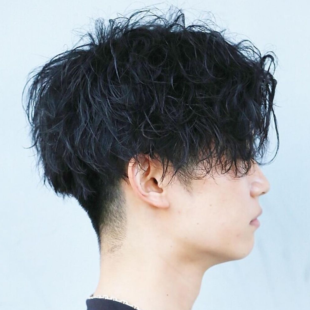 メンズヘアスタイルモデル