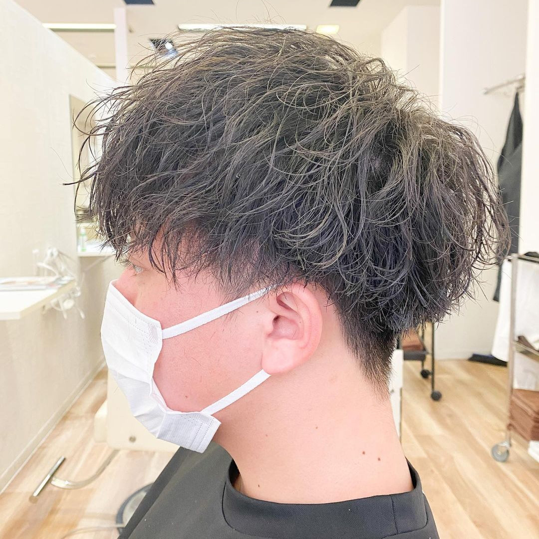 メンズヘアスタイルモデル