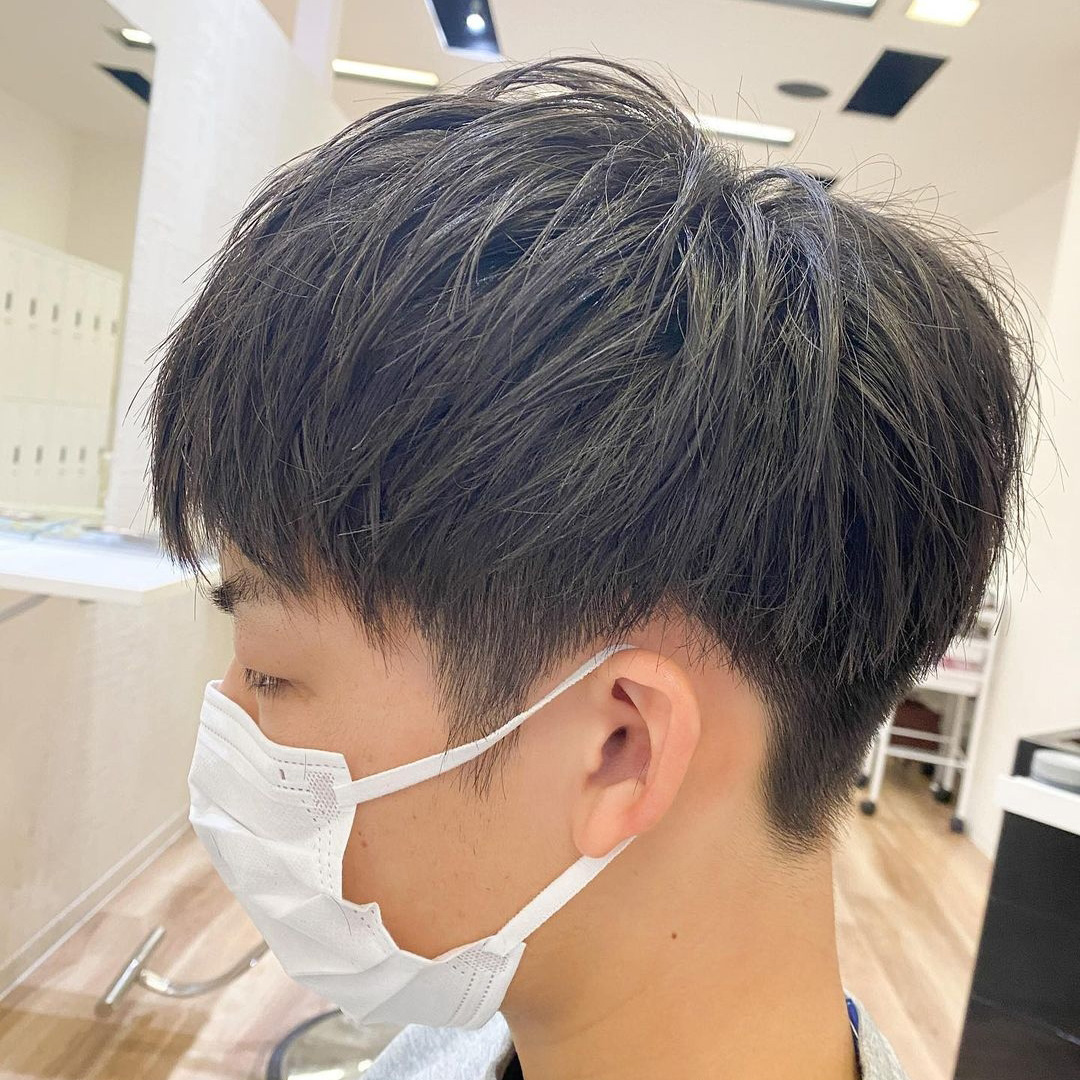 メンズヘアスタイルモデル