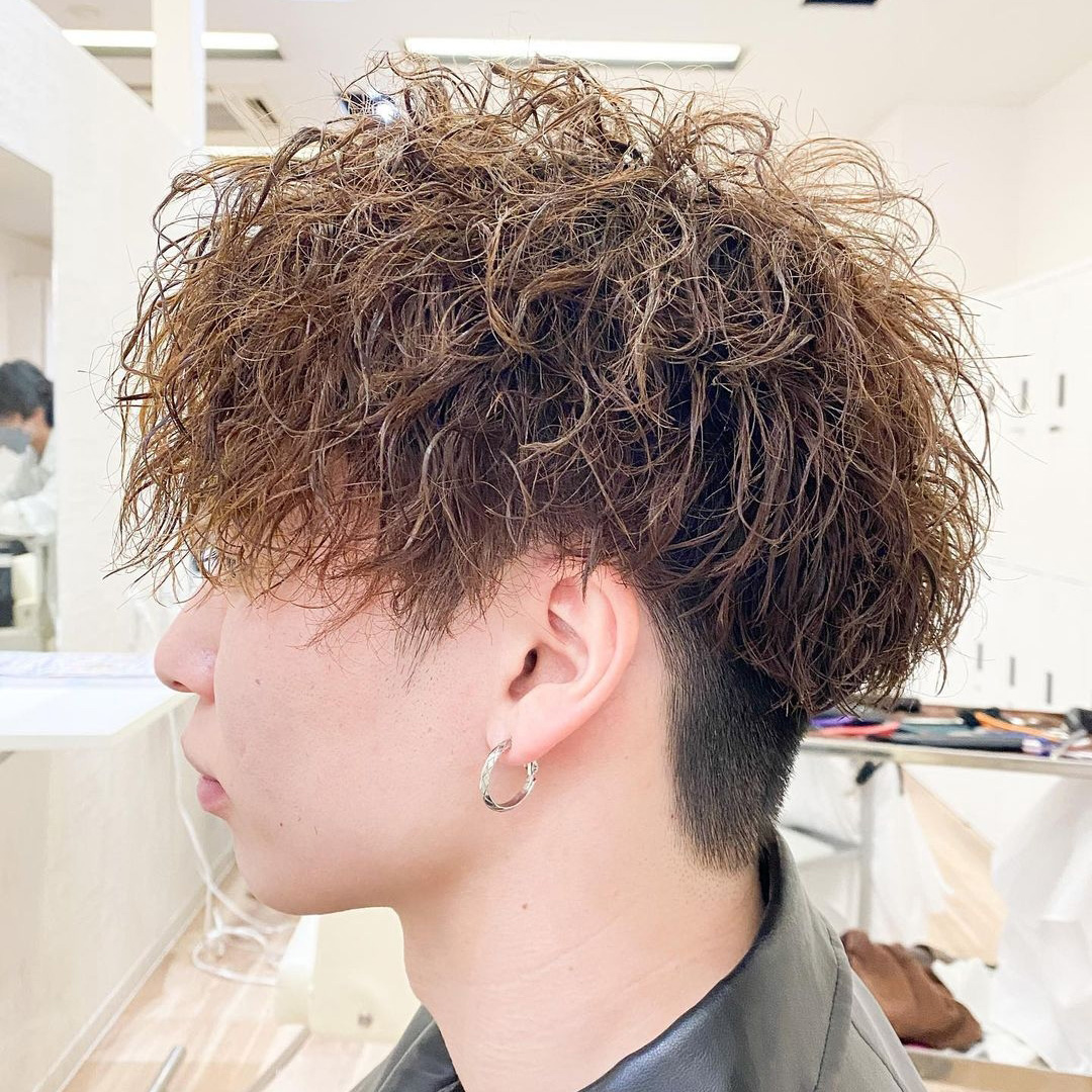 メンズヘアスタイルモデル