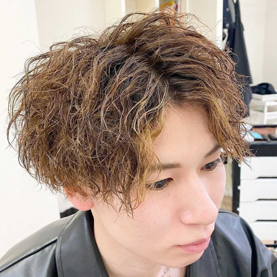 メンズヘアスタイルモデル