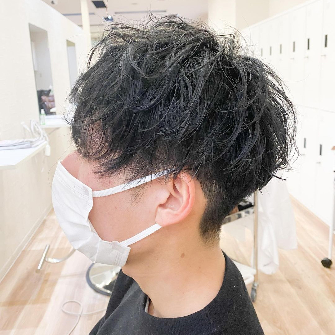 メンズヘアスタイルモデル