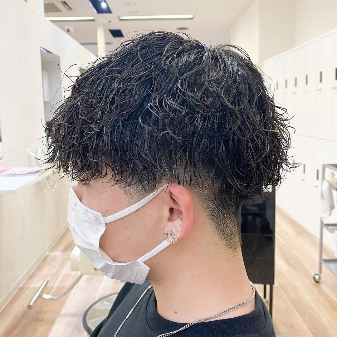 メンズヘアスタイルモデル