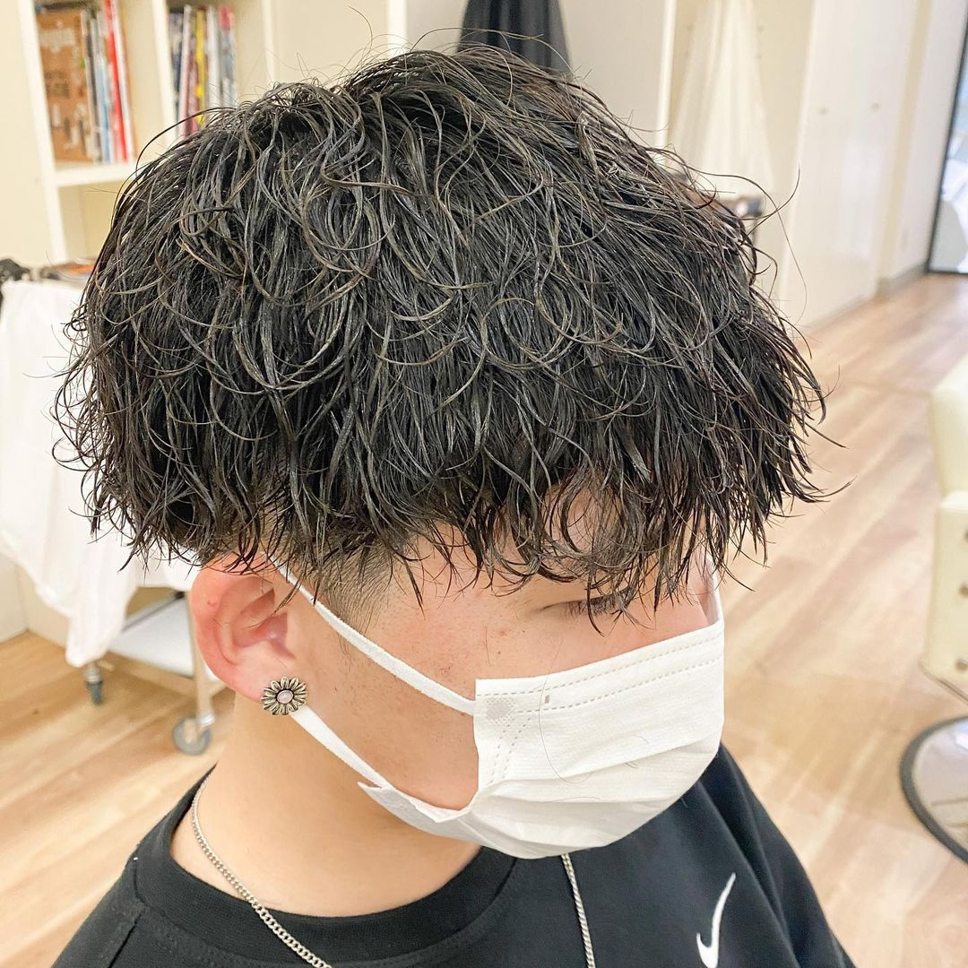 メンズヘアスタイルモデル