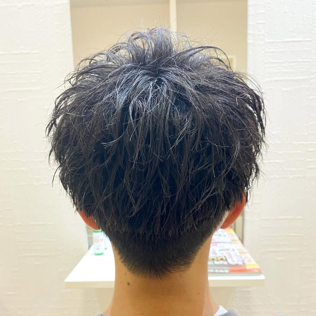 メンズヘアスタイルモデル