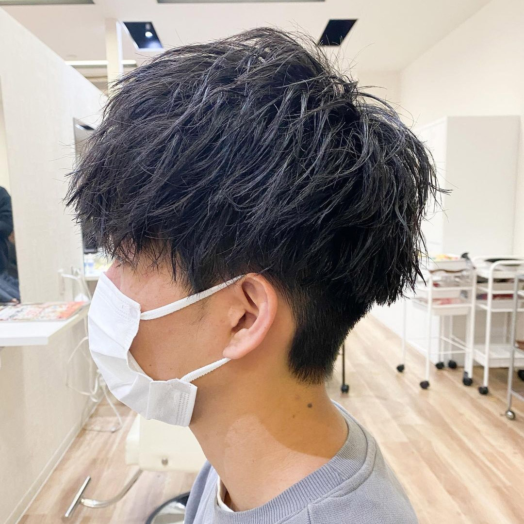 メンズヘアスタイルモデル