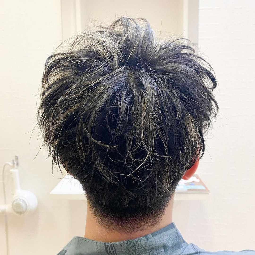 メンズヘアスタイルモデル