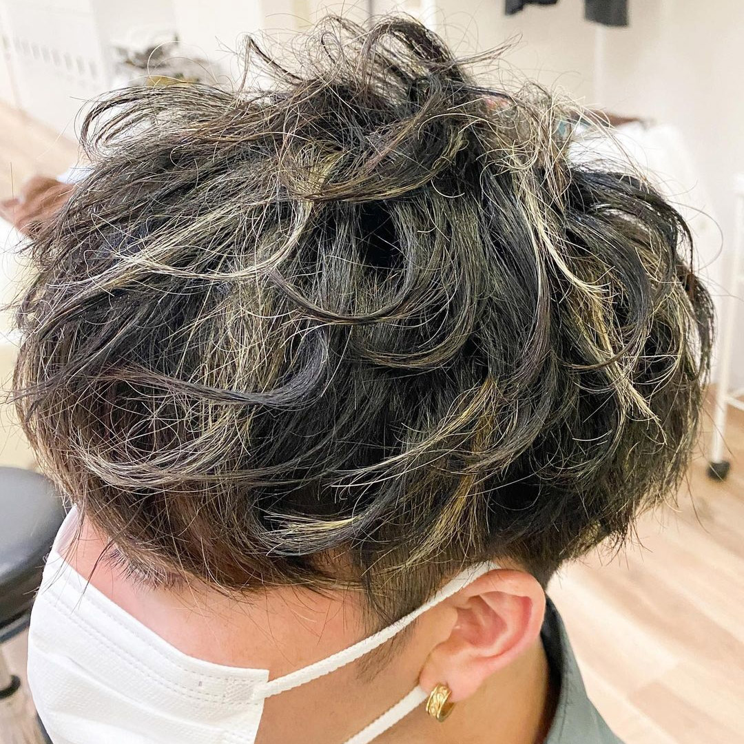 メンズヘアスタイルモデル