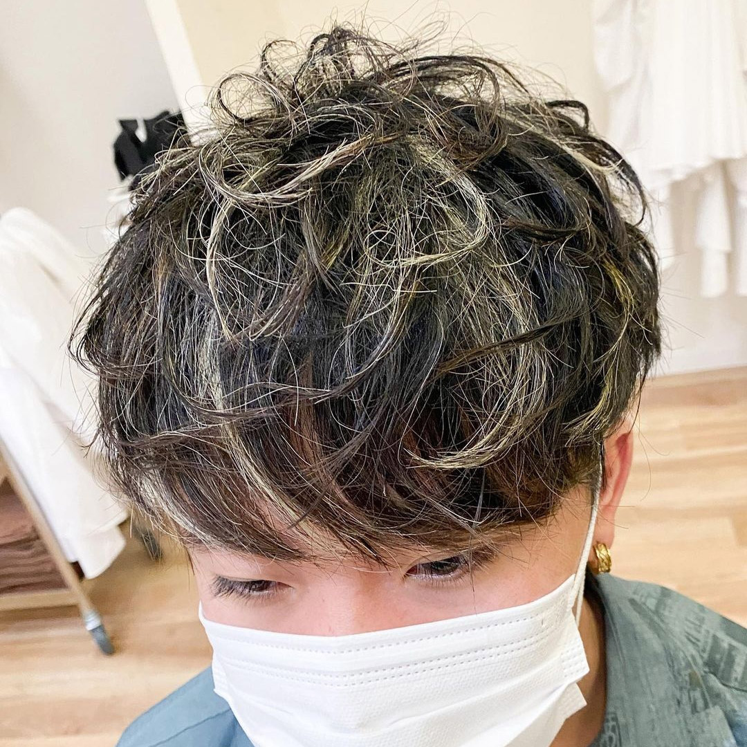 メンズヘアスタイルモデル