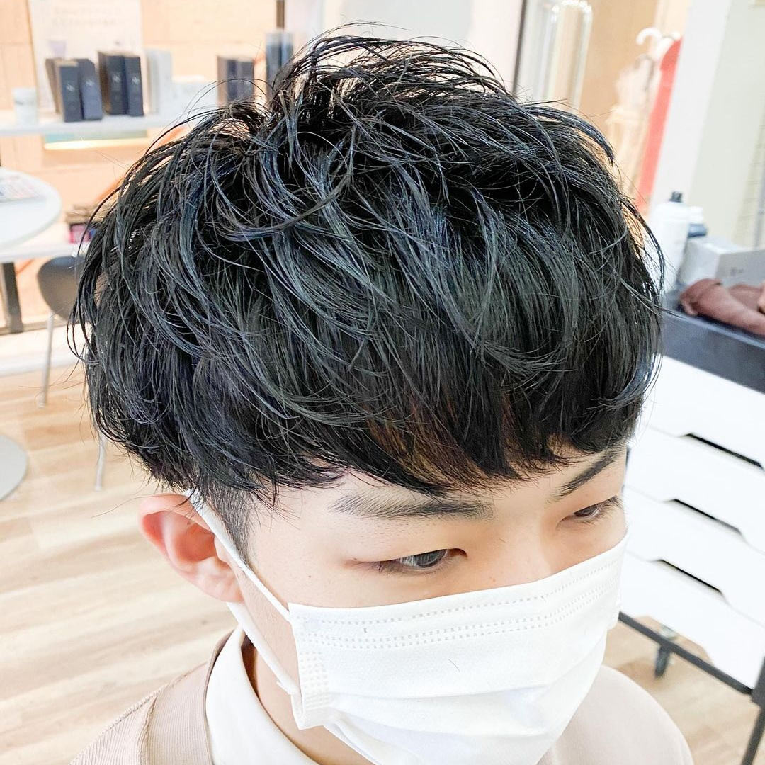 メンズヘアスタイルモデル