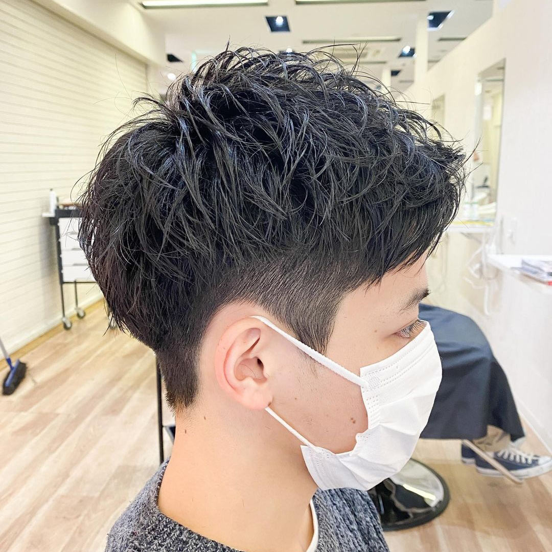 メンズヘアスタイルモデル