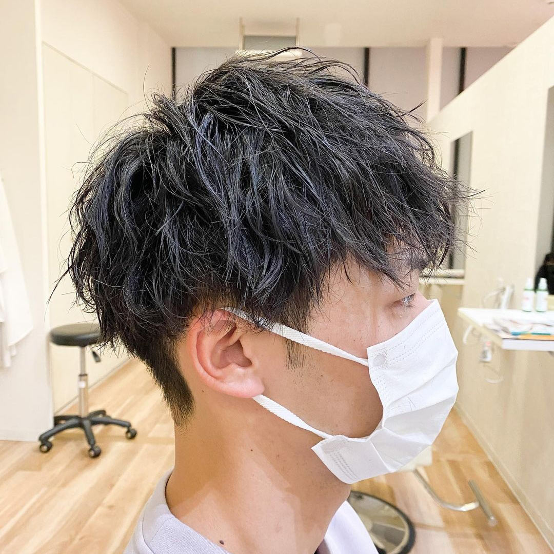 メンズヘアスタイルモデル