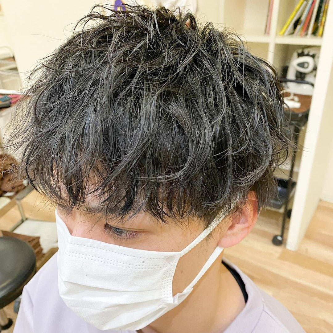 メンズヘアスタイルモデル