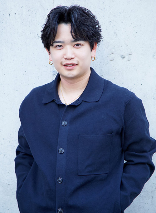 松山店　スタイリスト 弘岩