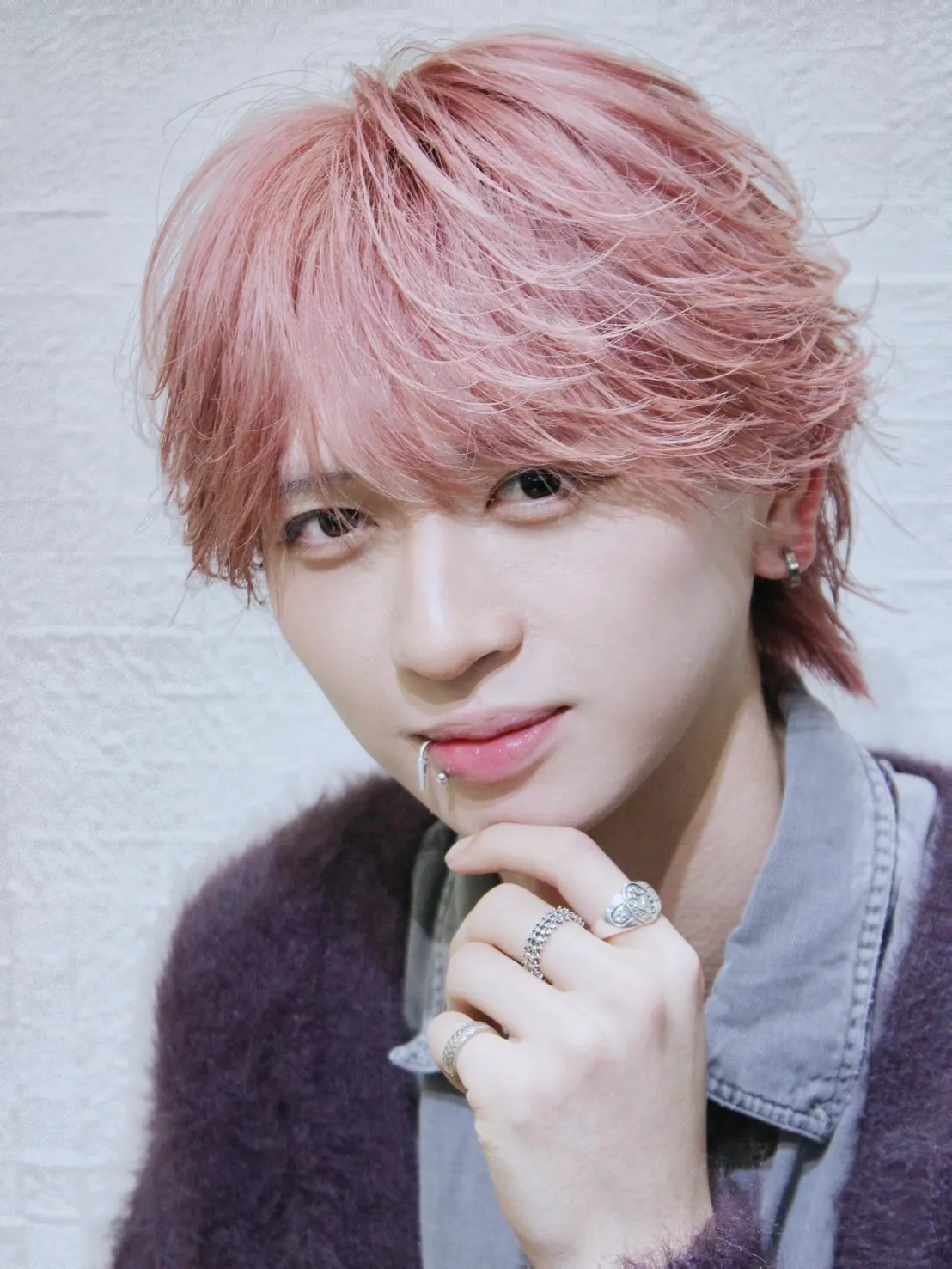 ピンクベージュ×シースルーフェザーウルフ