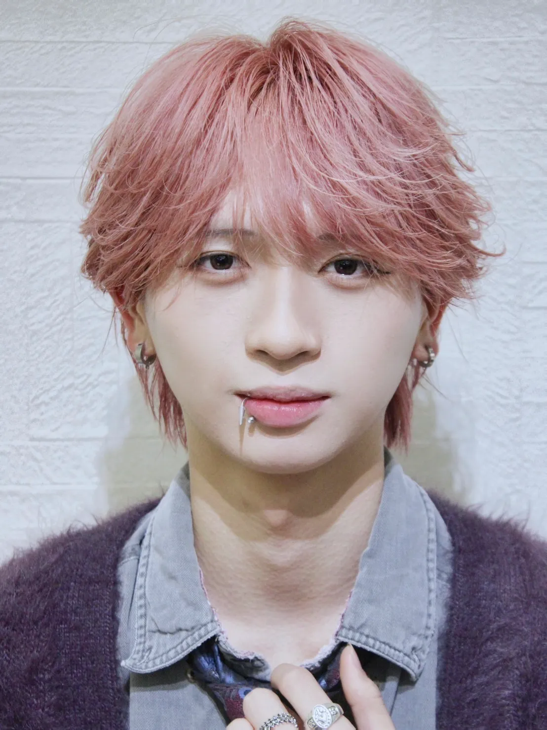 ピンクベージュ×シースルーフェザーウルフ